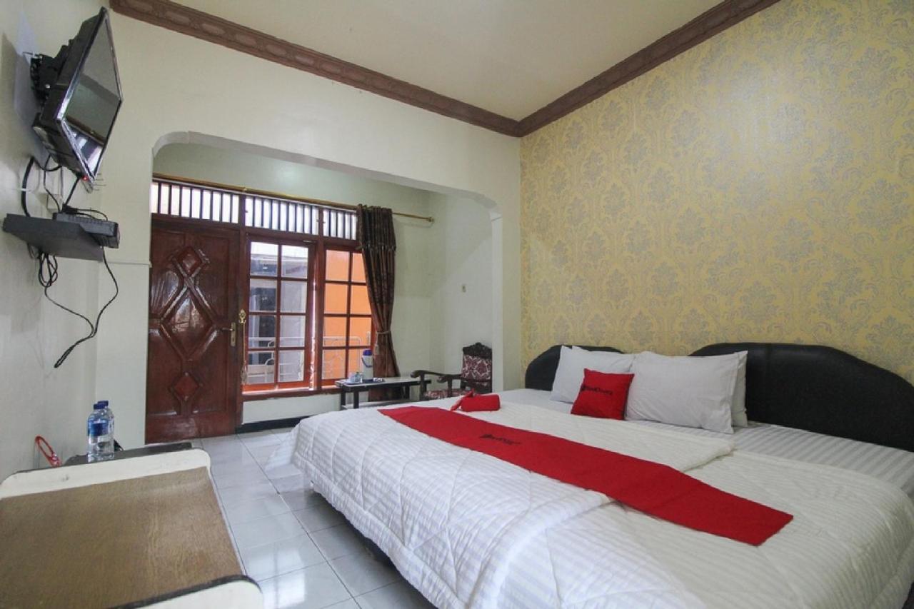 Reddoorz Near Sarangan Lake Magetan Zewnętrze zdjęcie